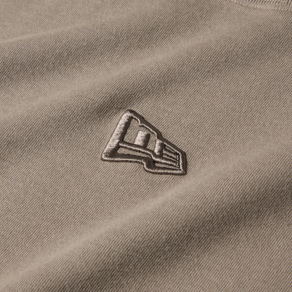 半袖 コットン Tシャツ Flag Logo Mini レイズドフラッグ刺繍 ピューター | NEW ERA ニューエラ公式オンラインストア