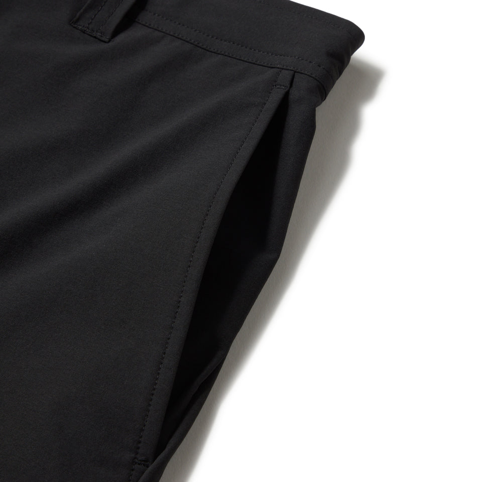 ショートパンツ Turf & Surf Shorts Outline Logo ブラック | ゴルフ | NEW ERA ニューエラ公式オンラインストア