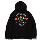 オーバーサイズド スウェット プルオーバーフーディー Space Jam 2 スペース・ジャム 2 シカゴ・ブルズ ブラック