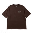 半袖 オーバーサイズド コットン Tシャツ HAJIME SORAYAMA サンディエゴ･パドレス　TPU+グリッタープリント ブラウン | NEW ERA ニューエラ公式オンラインストア