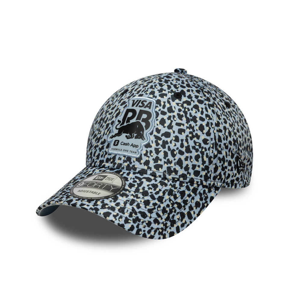 9FORTY M-Crown Visa Cash App Racing Bulls F1 Team ビザ・キャッシュアップ・レーシングブルズF1チーム レオパード パステルブルー | NEW ERA ニューエラ公式オンラインストア