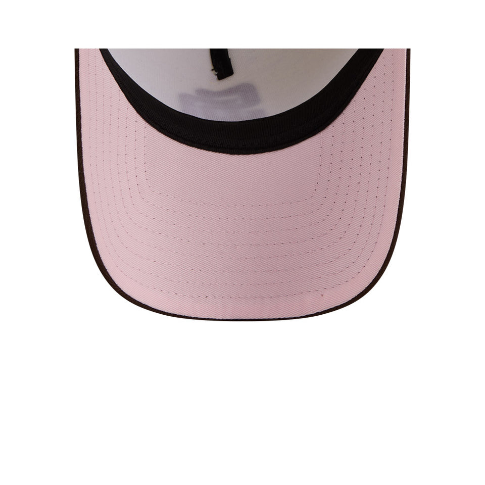9FORTY A-Frame City Script サンディエゴ・パドレス クロームホワイト ブラウンバイザー | NEW ERA ニューエラ公式オンラインストア