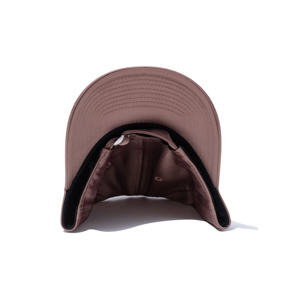 9TWENTY Valentine's Day サテン サンディエゴ・パドレス アッシュブラウン | NEW ERA ニューエラ公式オンラインストア