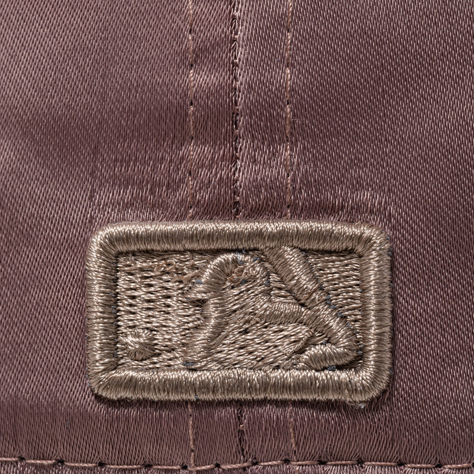 59FIFTY Valentine's Day サテン サンディエゴ・パドレス アッシュブラウン | NEW ERA ニューエラ公式オンラインストア