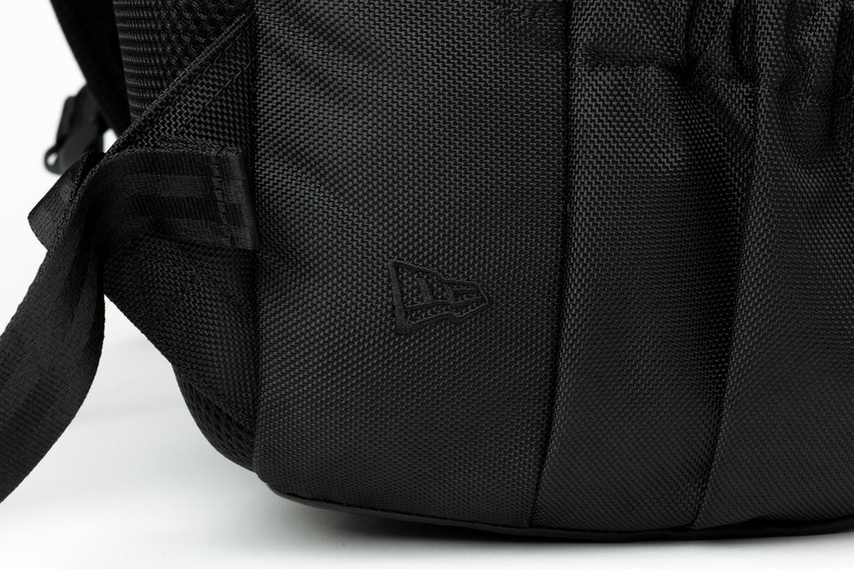 スケートボード アーバンパック 33L TPU Y's SS26 ワードロゴ ブラック | NEW ERA ニューエラ公式オンラインストア
