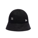バケット01 セーラーブリム Y's SS26 Stitch Color ブラック × ホワイト | NEW ERA ニューエラ公式オンラインストア