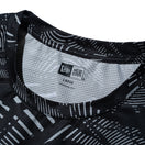 半袖 テックTシャツ New Era Running タイガーストライプカモ ブラック | パフォーマンスアパレル ランニング