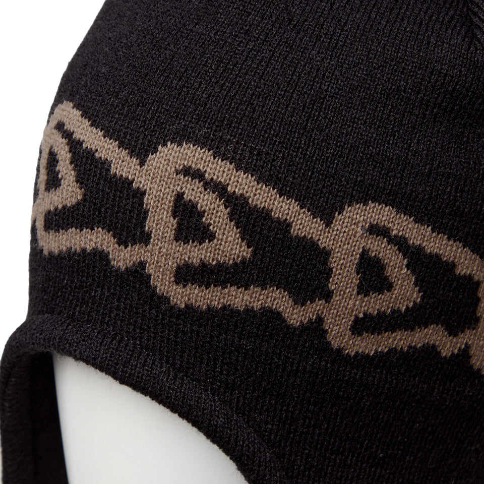 イヤーフラップ ニット Flag Chain ブラック | NEW ERA ニューエラ公式オンラインストア