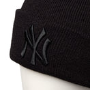 ベーシック カフニット ニューヨーク・ヤンキース  Tonal Logo ブラック | NEW ERA ニューエラ公式オンラインストア