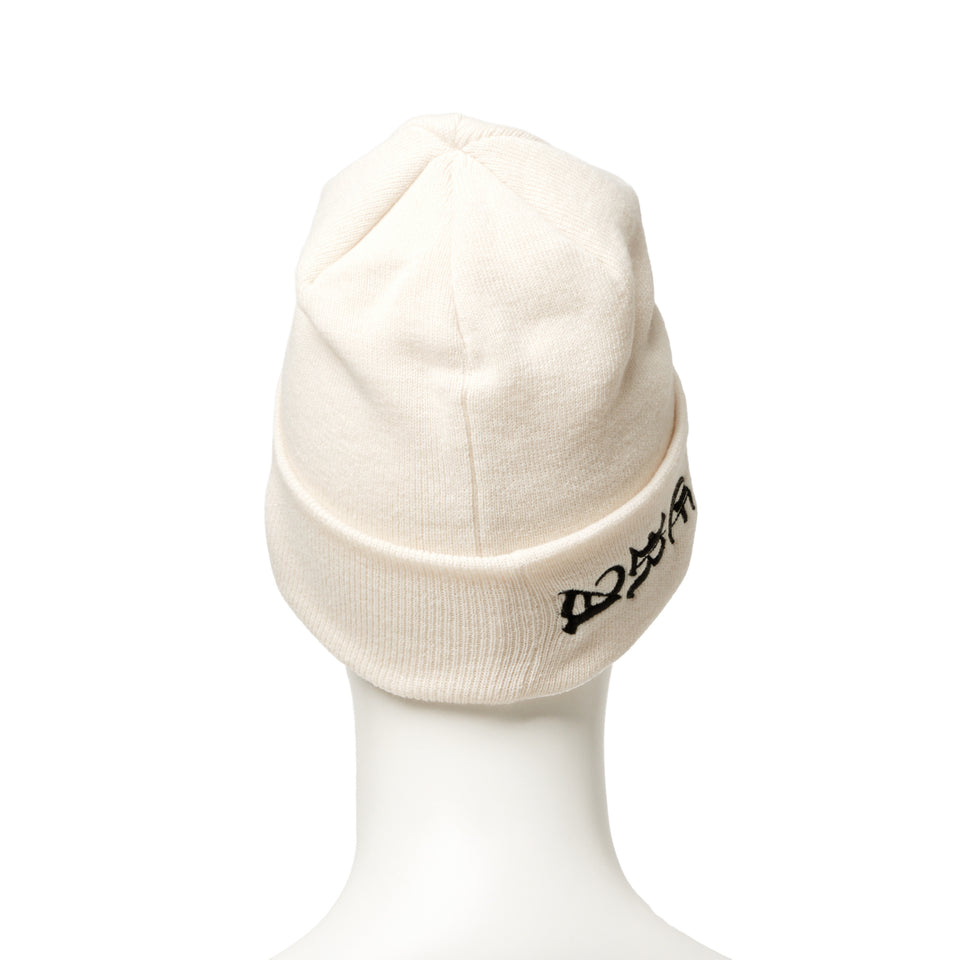 ベーシック カフニット Big Old English オフホワイト | NEW ERA ニューエラ公式オンラインストア