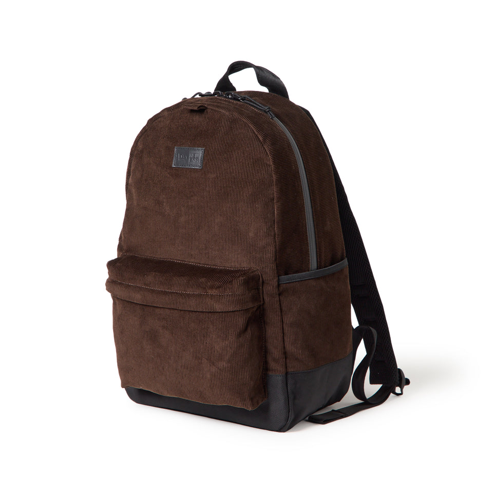 ライトパック 27L コーデュロイ ウォルナット | NEW ERA ニューエラ公式オンラインストア