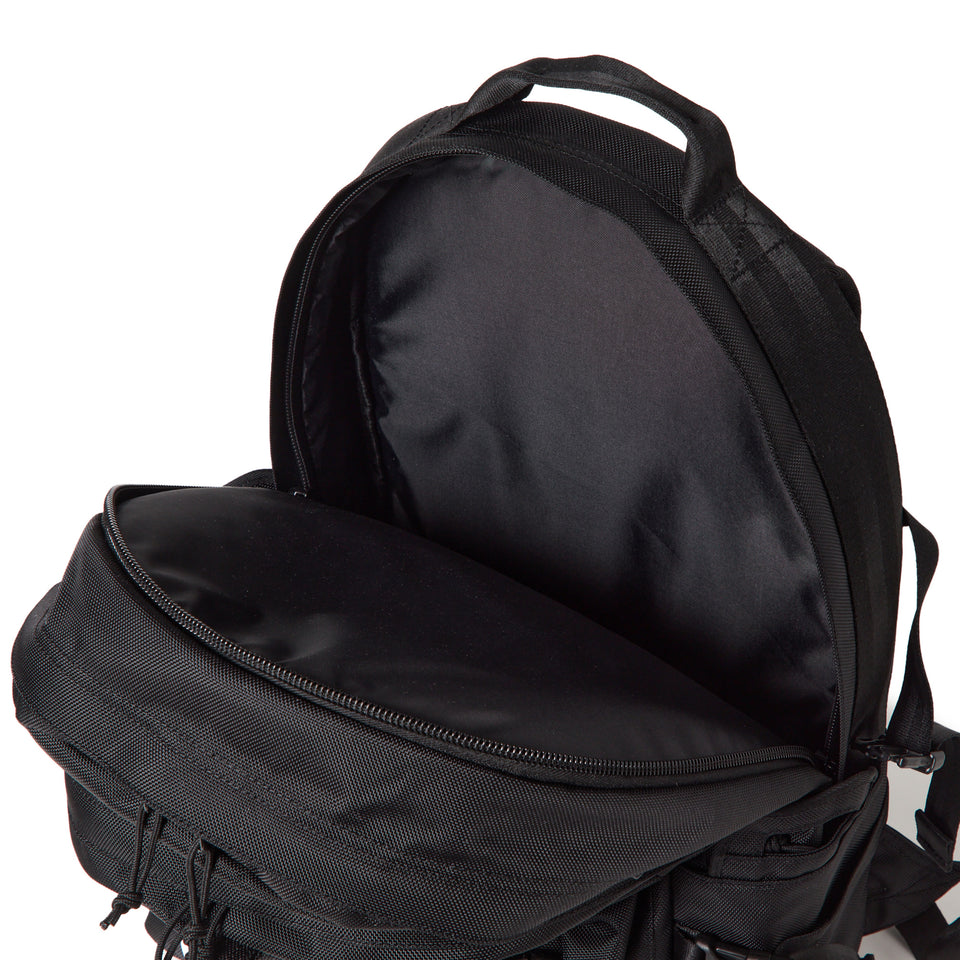 キャリアパック 35L 1680D NEW NE LOGO ブラック | NEW ERA ニューエラ公式オンラインストア