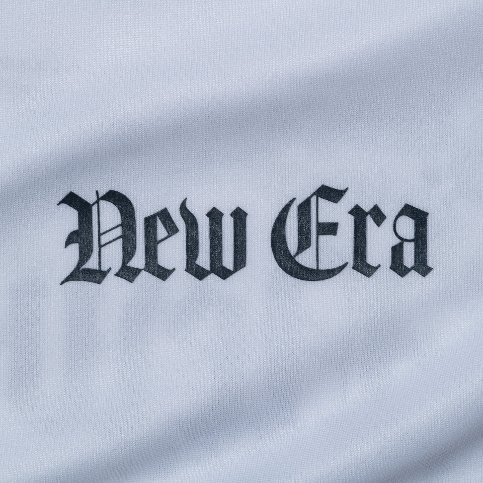 キッズ Youth 半袖 テック Tシャツ Old English ホワイト | パフォーマンスアパレル | NEW ERA ニューエラ公式オンラインストア