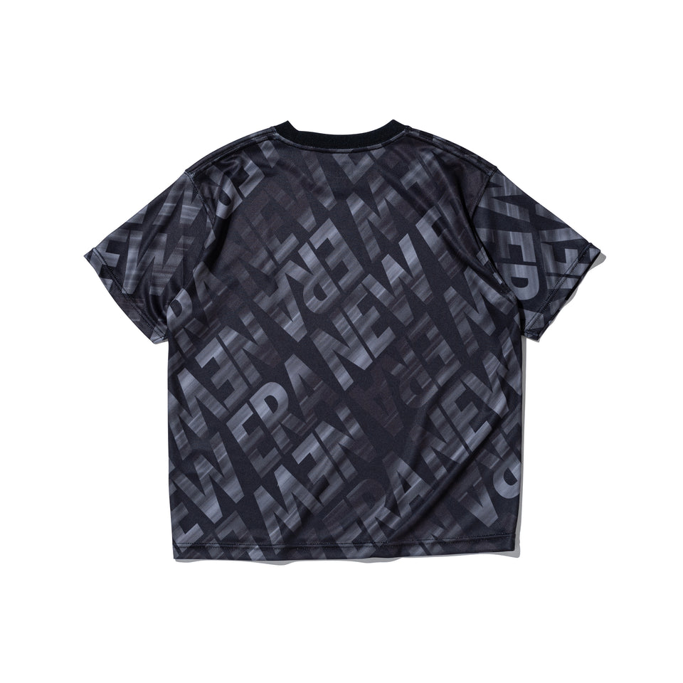 キッズ Youth 半袖 テック Tシャツ オールオーバー ブラック | パフォーマンスアパレル | NEW ERA ニューエラ公式オンラインストア
