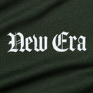 半袖 テック Tシャツ Old English オリーブ レギュラーフィット | パフォーマンスアパレル | NEW ERA ニューエラ公式オンラインストア