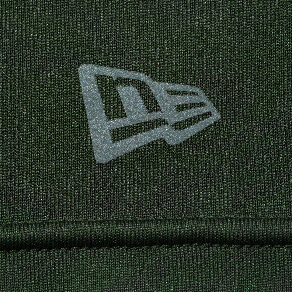 半袖 テック Tシャツ Old English オリーブ レギュラーフィット | パフォーマンスアパレル | NEW ERA ニューエラ公式オンラインストア