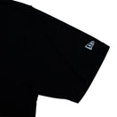 半袖 テック Tシャツ Old English ブラック レギュラーフィット | パフォーマンスアパレル | NEW ERA ニューエラ公式オンラインストア