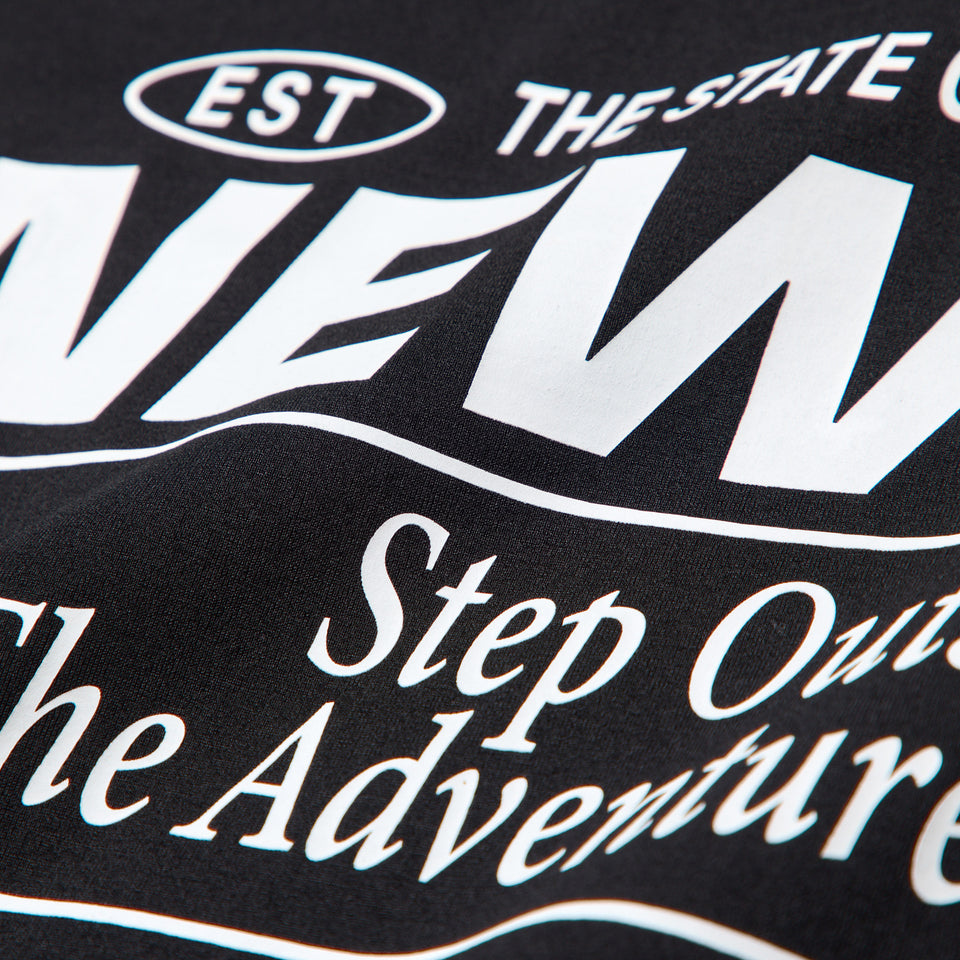 長袖 オーバーサイズド ユーティリティ Tシャツ Step Outside The Adventure Begins ブラック|アウトドア | NEW ERA ニューエラ公式オンラインストア