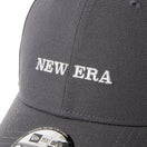 9FORTY Archive Logo ダークグラファイト | ゴルフ | NEW ERA ニューエラ公式オンラインストア