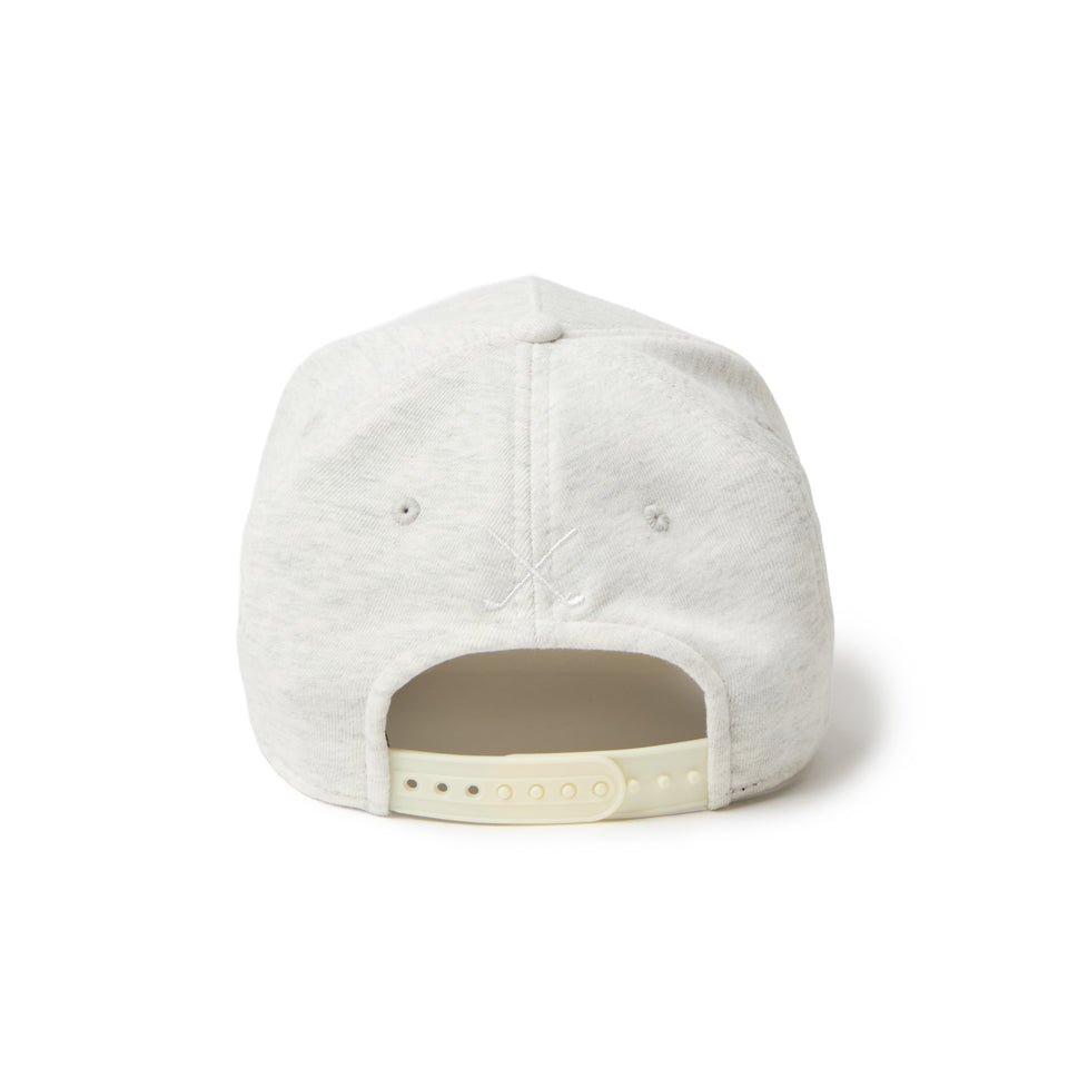 9FORTY A-Frame スウェット College Logo クローム|ゴルフ | NEW ERA ニューエラ公式オンラインストア