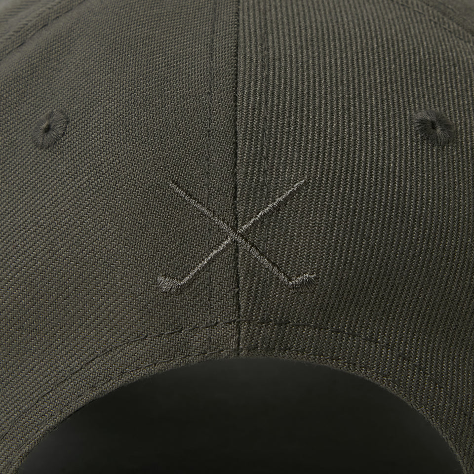 9FORTY A-Frame Old English ダスティチャコール | ゴルフ | NEW ERA ニューエラ公式オンラインストア