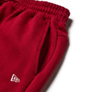 ワイド カーブド スウェットパンツ レッド | NEW ERA ニューエラ公式オンラインストア