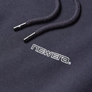 スウェット プルオーバー フーディー Brand Name Logo グラファイト | NEW ERA ニューエラ公式オンラインストア