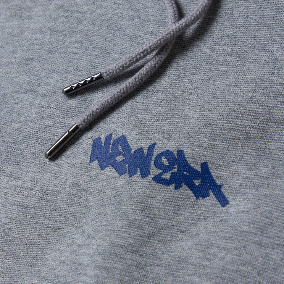 オーバーサイズド スウェット プルオーバー フーディー Tagging Logo ヘザーグレー | NEW ERA ニューエラ公式オンラインストア