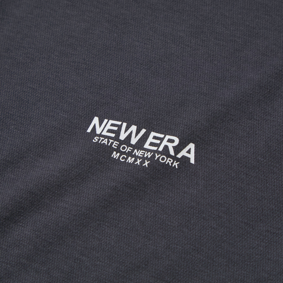 長袖 オーバーサイズド パフォーマンス Tシャツ MCMXX グラファイト | NEW ERA ニューエラ公式オンラインストア