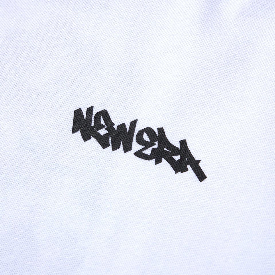 長袖 オーバーサイズド コットン Tシャツ Tagging Logo ホワイト | NEW ERA ニューエラ公式オンラインストア