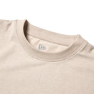 長袖 オーバーサイズド コットン Tシャツ Tagging Logo ストーン | NEW ERA ニューエラ公式オンラインストア