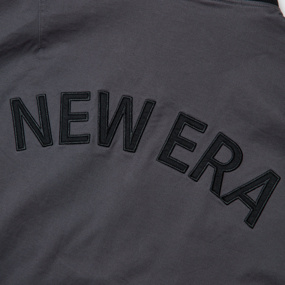 ストレッチコットン バーシティジャケット アーカイブロゴ グラファイト/ブラック|ゴルフ | NEW ERA ニューエラ公式オンラインストア