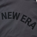 ストレッチコットン バーシティジャケット アーカイブロゴ グラファイト/ブラック|ゴルフ | NEW ERA ニューエラ公式オンラインストア
