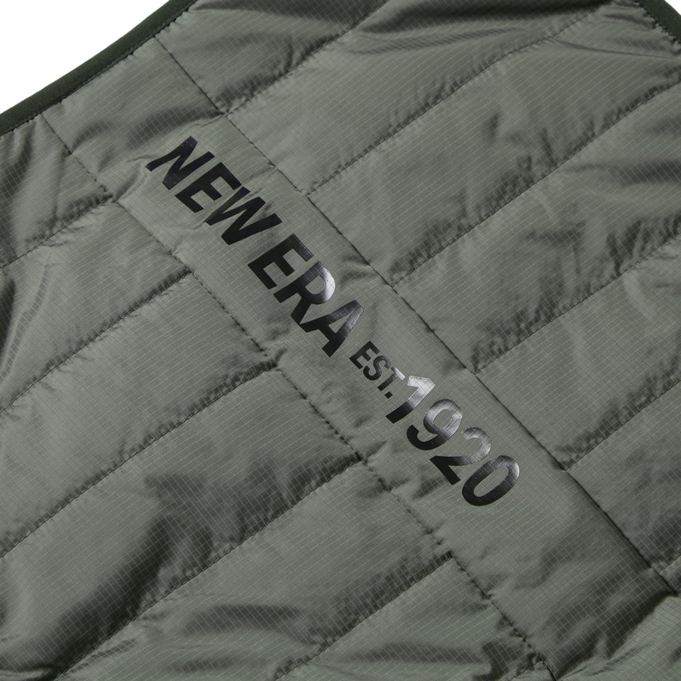 ライト インサレーテッド ベスト Vertical Logo オリーブ|ゴルフ | NEW ERA ニューエラ公式オンラインストア