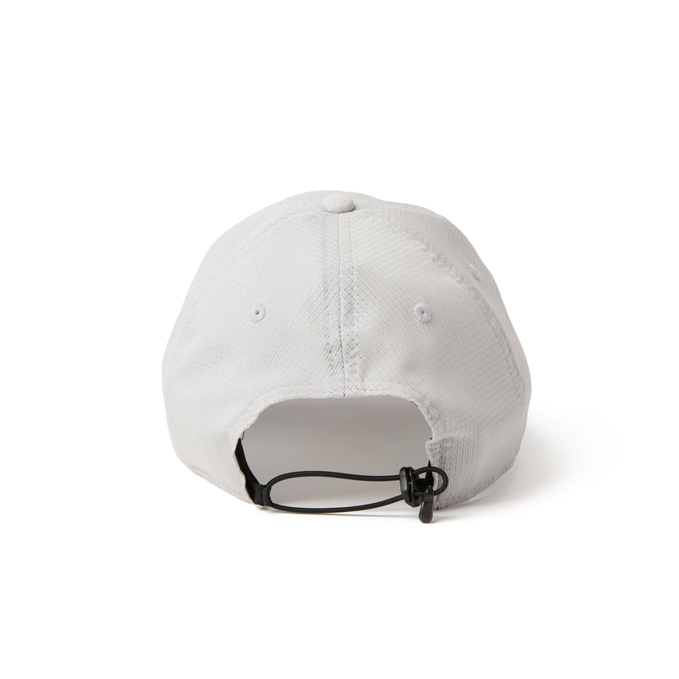 Women's 9TWENTY Dot Air Wordmark Logo グレージュ｜パフォーマンスアパレル | NEW ERA ニューエラ公式オンラインストア