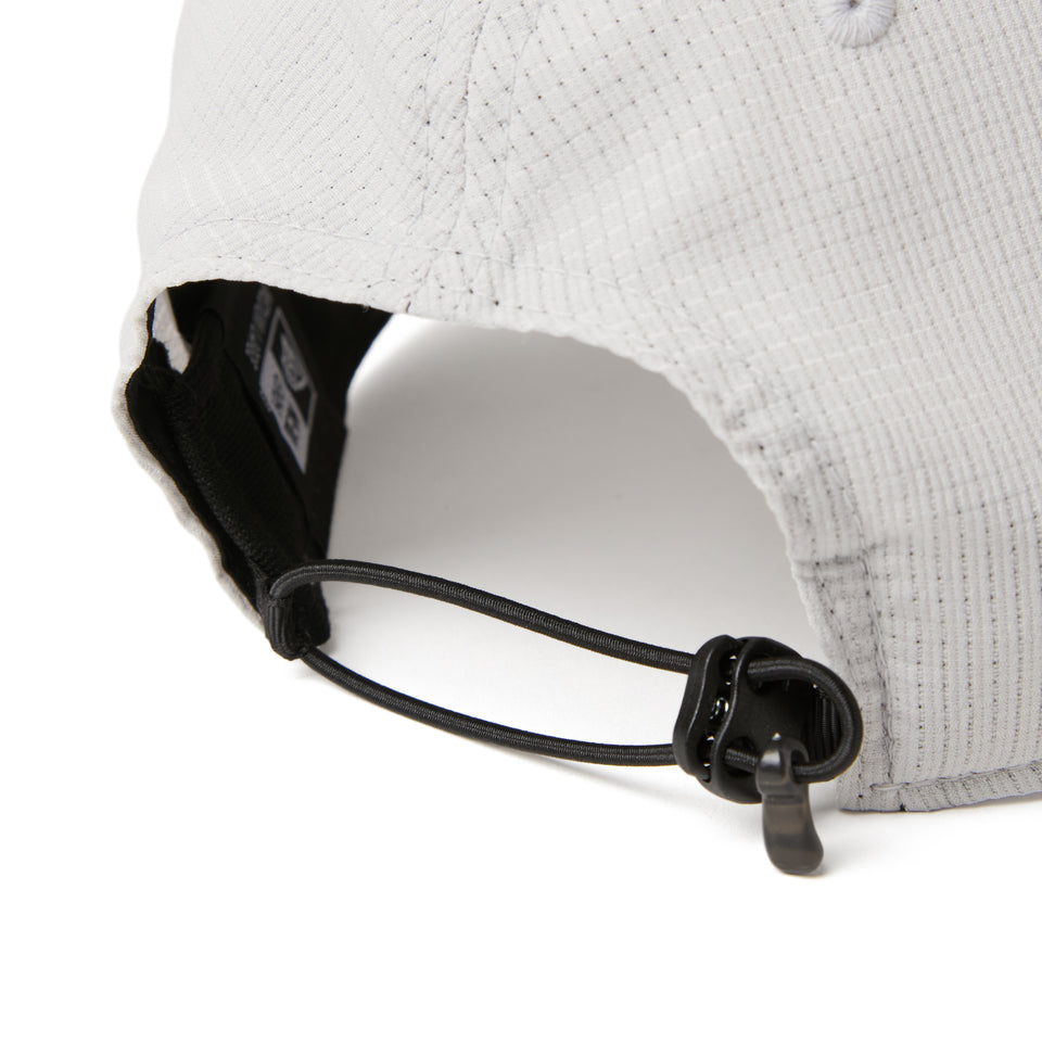 Women's 9TWENTY Dot Air Wordmark Logo グレージュ｜パフォーマンスアパレル | NEW ERA ニューエラ公式オンラインストア