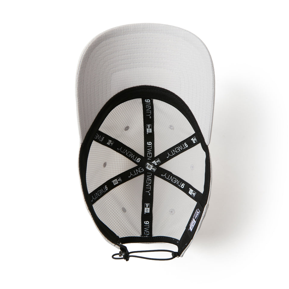 9TWENTY Dot Air Brand Name Logo グレージュ｜パフォーマンスアパレル | NEW ERA ニューエラ公式オンラインストア