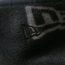 フリース ネックウォーマー ロング フラッグロゴ オールオーバー ブラック | NEW ERA ニューエラ公式オンラインストア