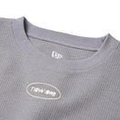 Women's 長袖 クロップド ワッフル Tシャツ グレー｜パフォーマンスアパレル | NEW ERA ニューエラ公式オンラインストア