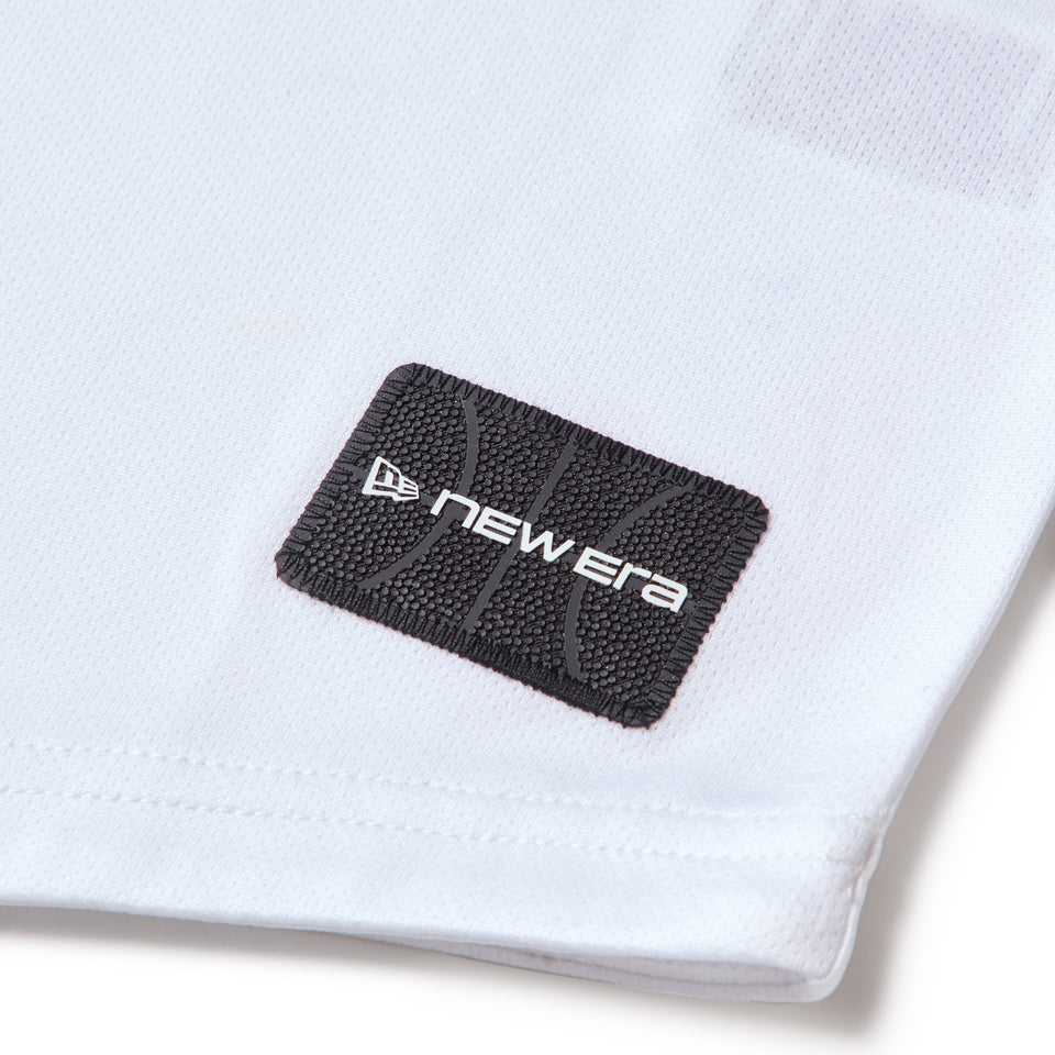バスケットボール 半袖 テック Tシャツ Round Ball Brand Name Logo ホワイト｜パフォーマンスアパレル | NEW ERA ニューエラ公式オンラインストア
