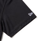 バスケットボール 半袖 テック Tシャツ Round Ball Brand Name Logo ブラック｜パフォーマンスアパレル | NEW ERA ニューエラ公式オンラインストア
