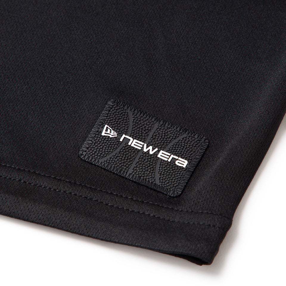 バスケットボール 半袖 テック Tシャツ Round Ball Brand Name Logo ブラック｜パフォーマンスアパレル | NEW ERA ニューエラ公式オンラインストア