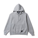 バスケットボール オーバーサイズド テック スウェット プルオーバー フーディ Brand Name Logo グレー｜パフォーマンスアパレル | NEW ERA ニューエラ公式オンラインストア