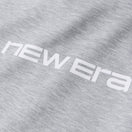 バスケットボール オーバーサイズド テック スウェット プルオーバー フーディ Brand Name Logo グレー｜パフォーマンスアパレル | NEW ERA ニューエラ公式オンラインストア