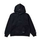 バスケットボール オーバーサイズド テック スウェット プルオーバー フーディ Brand Name Logo ブラック｜パフォーマンスアパレル | NEW ERA ニューエラ公式オンラインストア