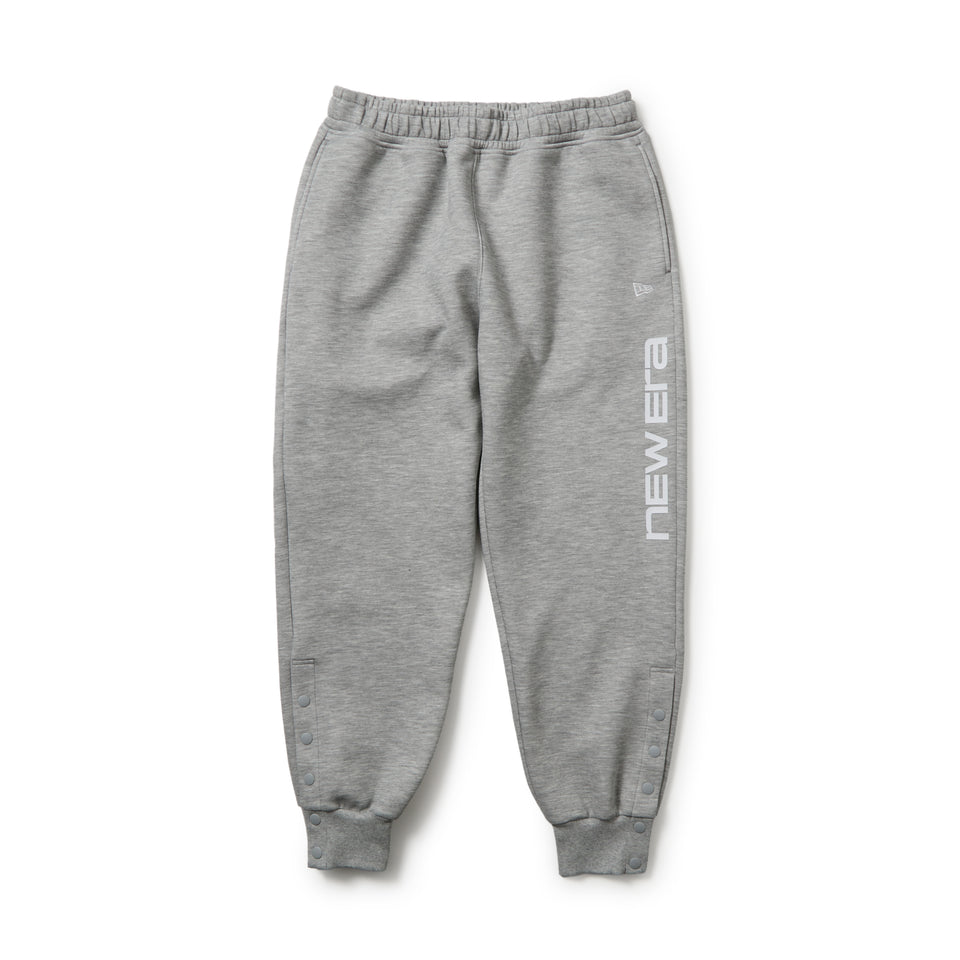 バスケットボール オーバーサイズド テック スウェット パンツ Brand Name Logo グレー｜パフォーマンスアパレル | NEW ERA ニューエラ公式オンラインストア