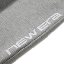 バスケットボール オーバーサイズド テック スウェット パンツ Brand Name Logo グレー｜パフォーマンスアパレル | NEW ERA ニューエラ公式オンラインストア