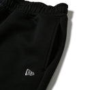 バスケットボール オーバーサイズド テック スウェット パンツ Brand Name Logo ブラック｜パフォーマンスアパレル | NEW ERA ニューエラ公式オンラインストア