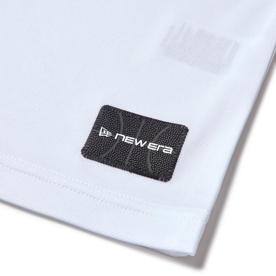バスケットボール 長袖 テック Tシャツ Brand Name Logo ホワイト｜パフォーマンスアパレル | NEW ERA ニューエラ公式オンラインストア