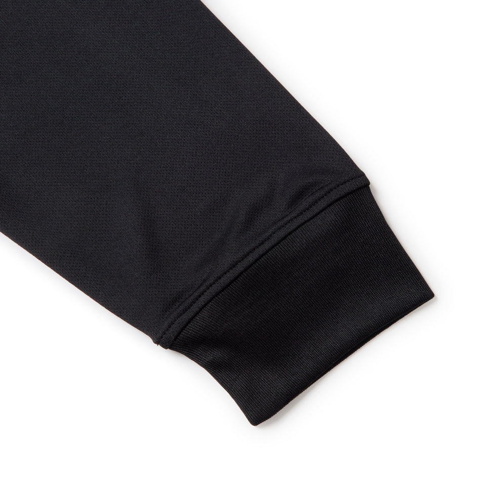 バスケットボール 長袖 テック Tシャツ Brand Name Logo ブラック｜パフォーマンスアパレル | NEW ERA ニューエラ公式オンラインストア